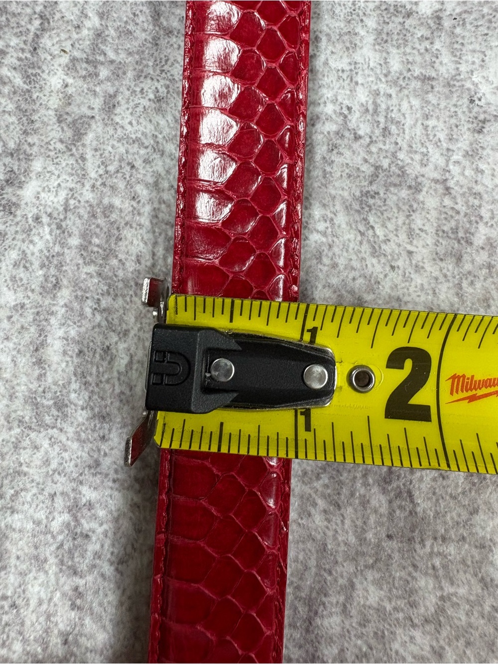 Genuine Snake Skin Belt Women’s Sz 32 Red Gold Hardware Western Sophisticated - Picture 6 of 10